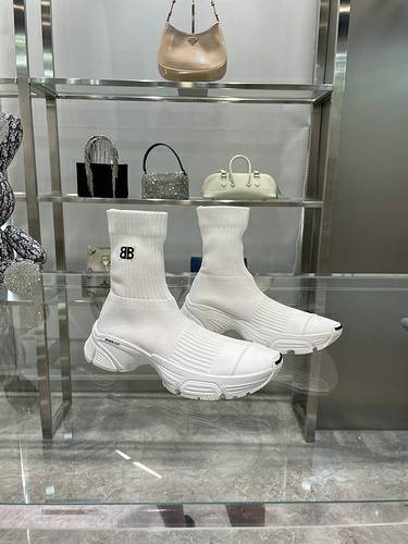 Picture of Balenciaga Shoes Men _SKUfw104572095fw